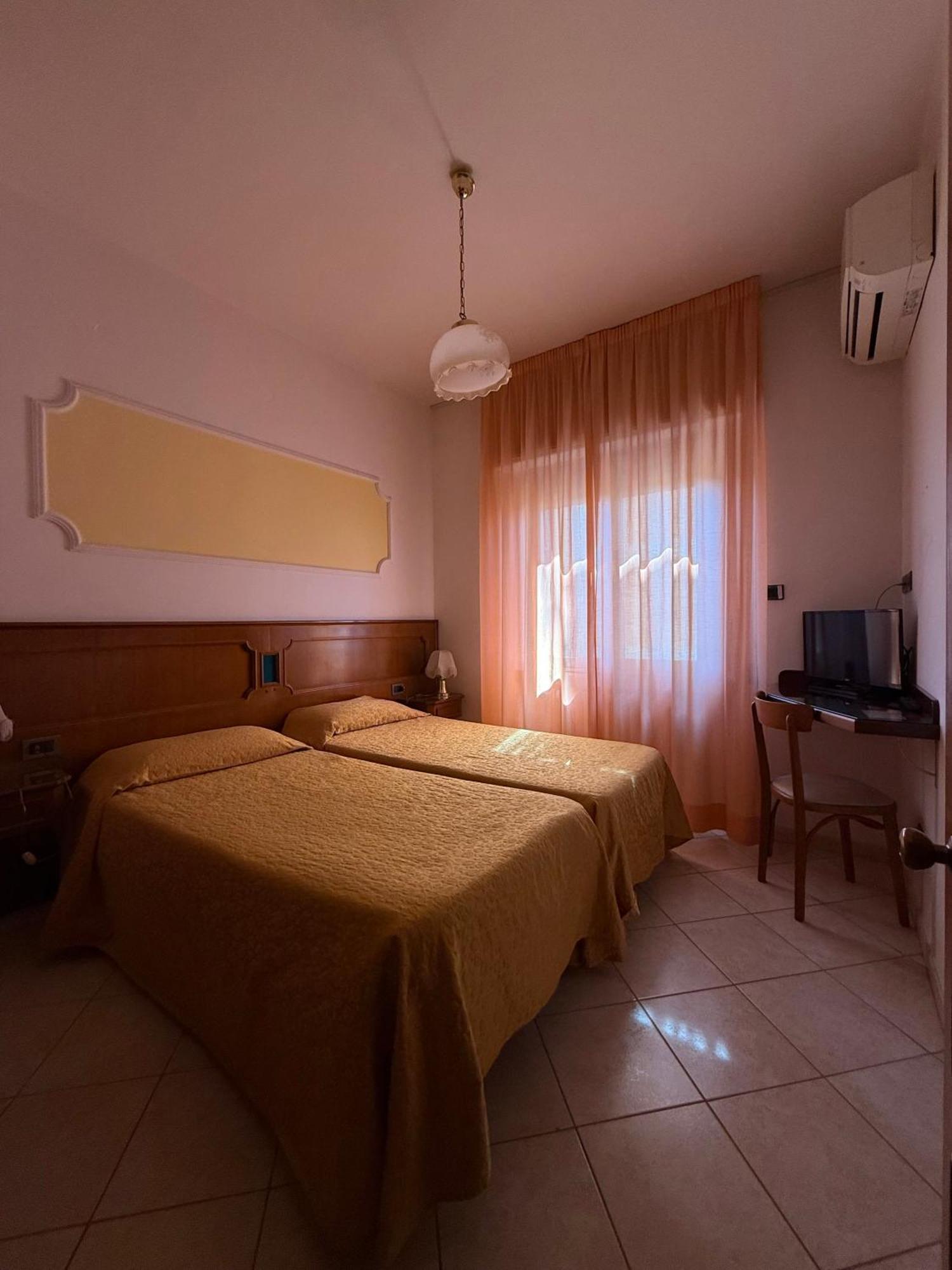Grifone Hotel Perugia Luaran gambar