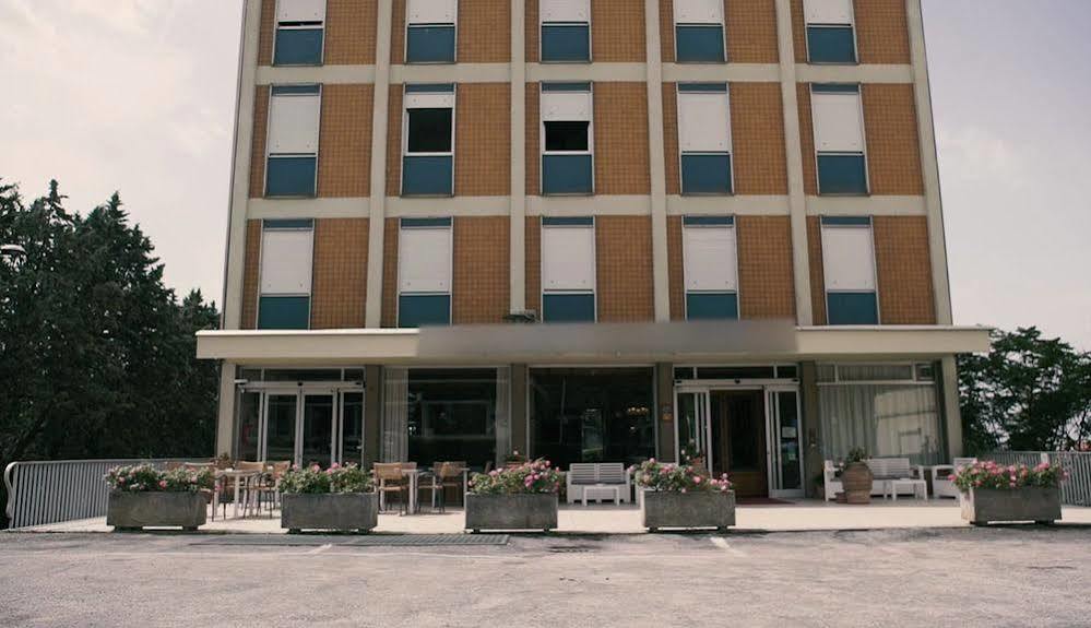 Grifone Hotel Perugia Luaran gambar