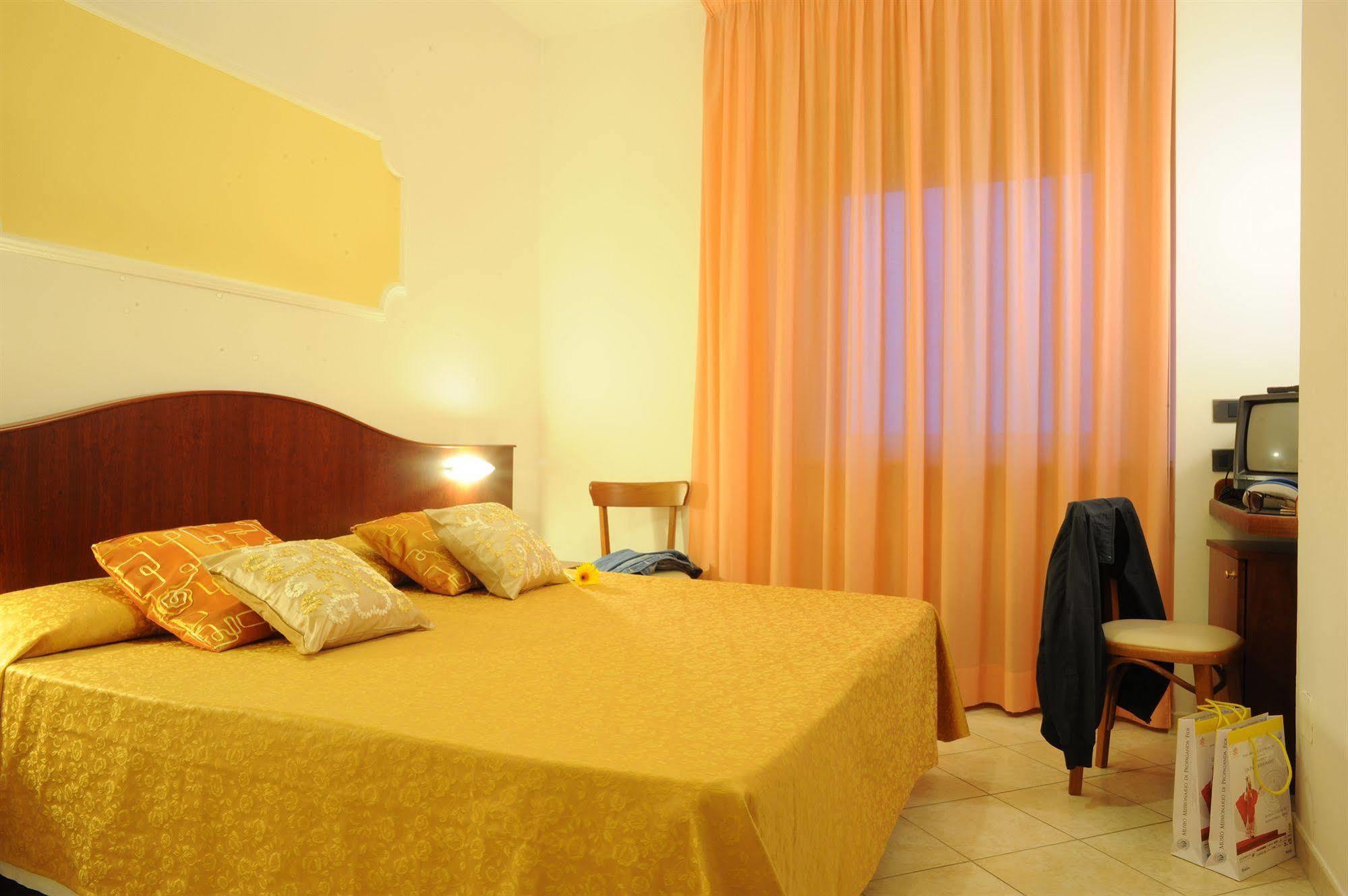 Grifone Hotel Perugia Luaran gambar
